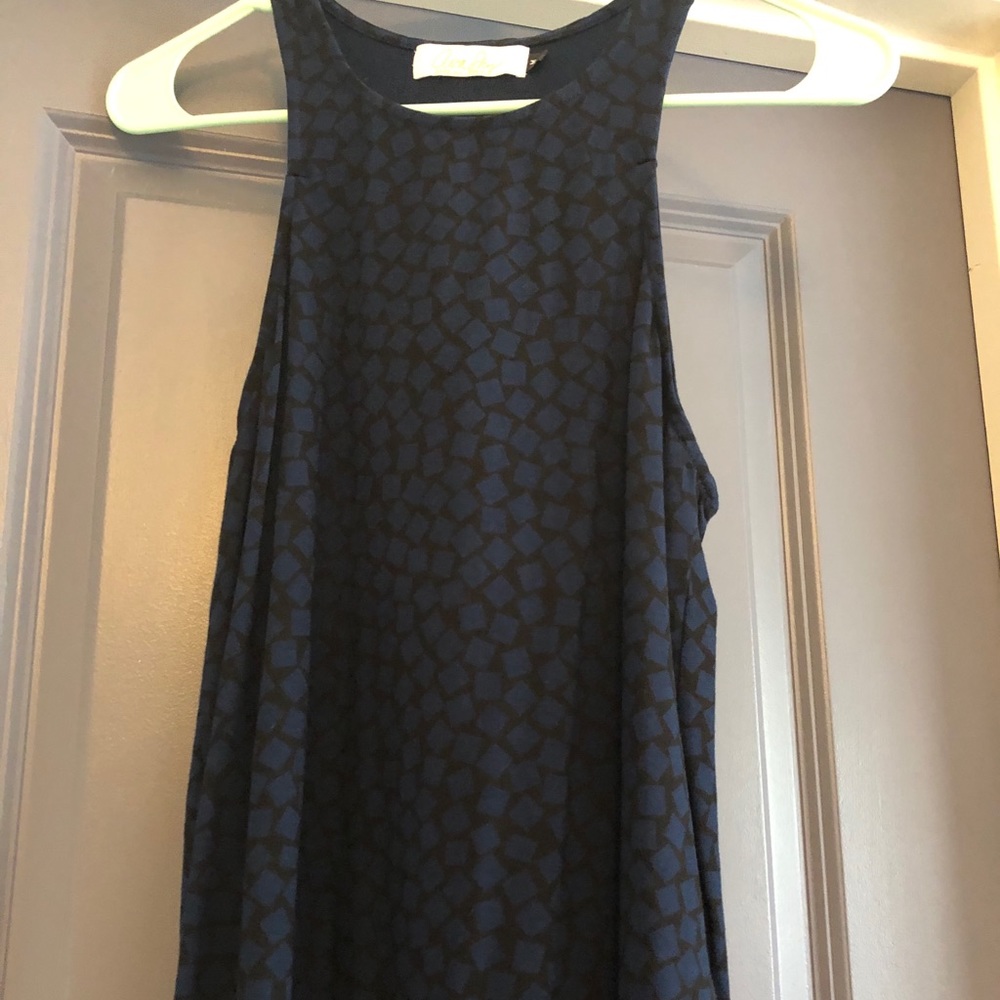 Ava Sky tank M